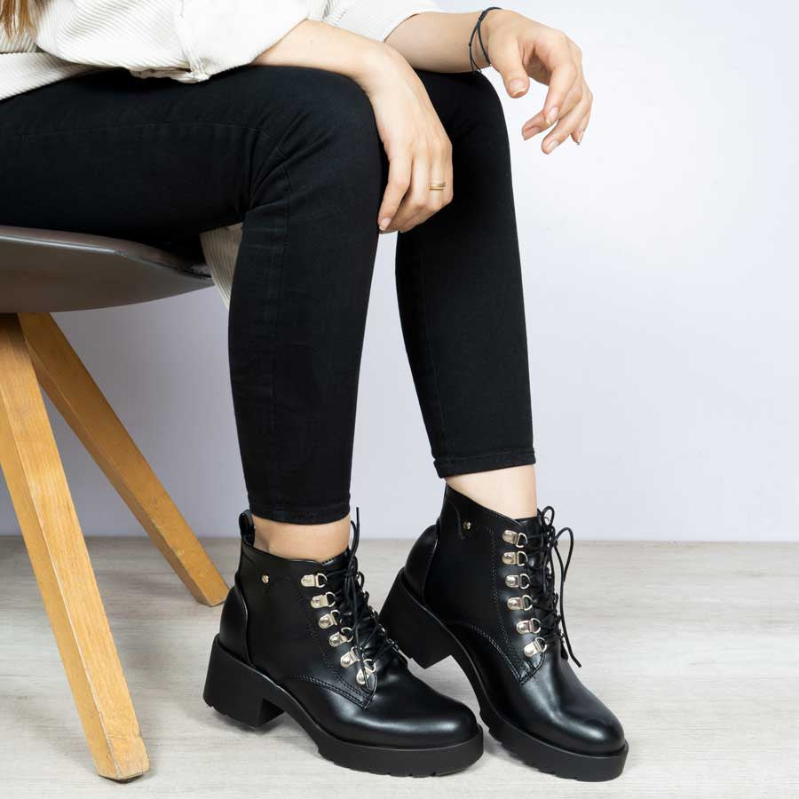 Outfit Botines Negros De Charol Unas Botas Negras Botines Con